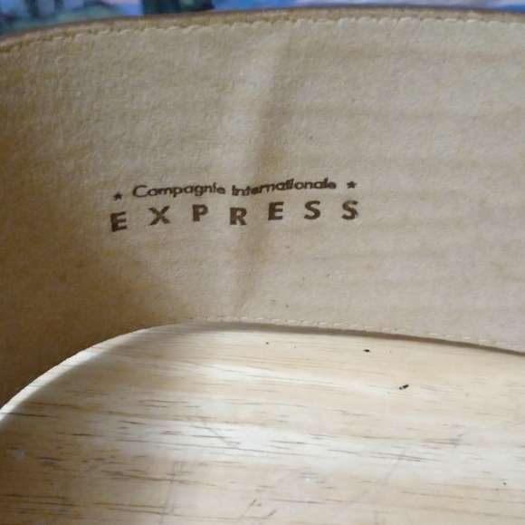 🇺🇸📿EXPRESS CROC STYLE LEATHER 🏩🎊 BELT MADE IN THE U.S.A. 3" WIDE. - Picture 6 of 14